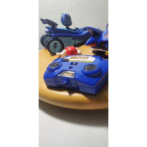 Sonic Box-1 Remote Car,  PJ Mask Car Both with Character Figurines - Picture 3 of 3